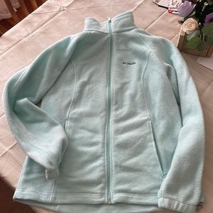 Women’s Large Columbia Zip Up
